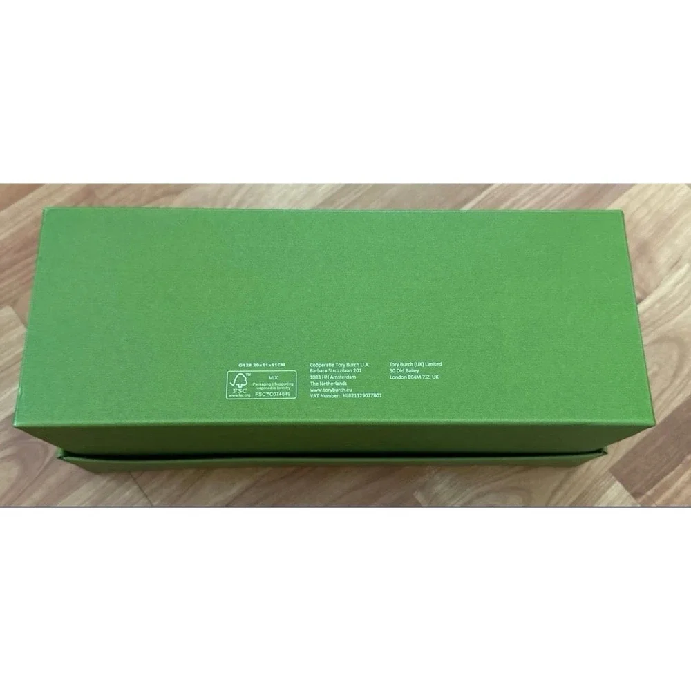 Tory‎ Burch empty shoe box